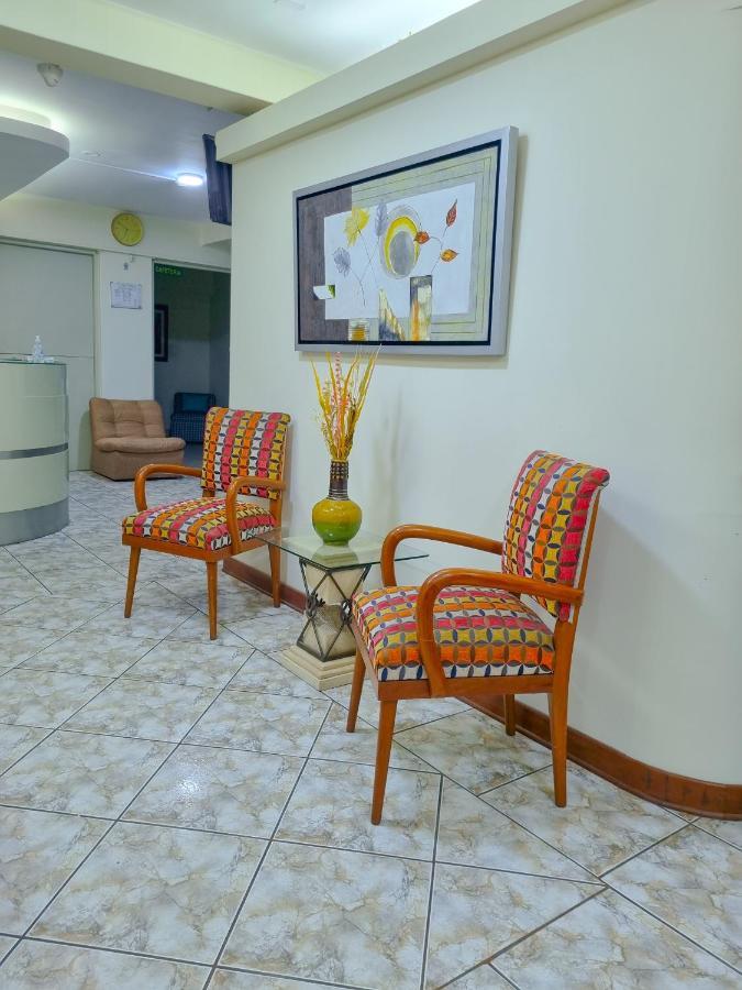 Hostal Solari Трухільйо Екстер'єр фото