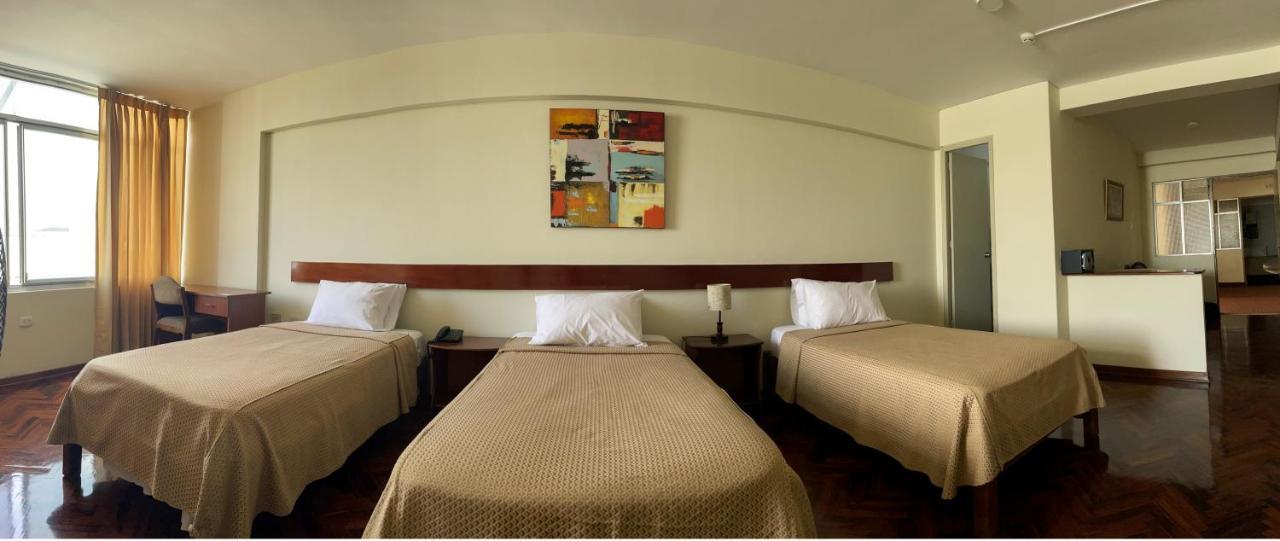 Hostal Solari Трухільйо Екстер'єр фото