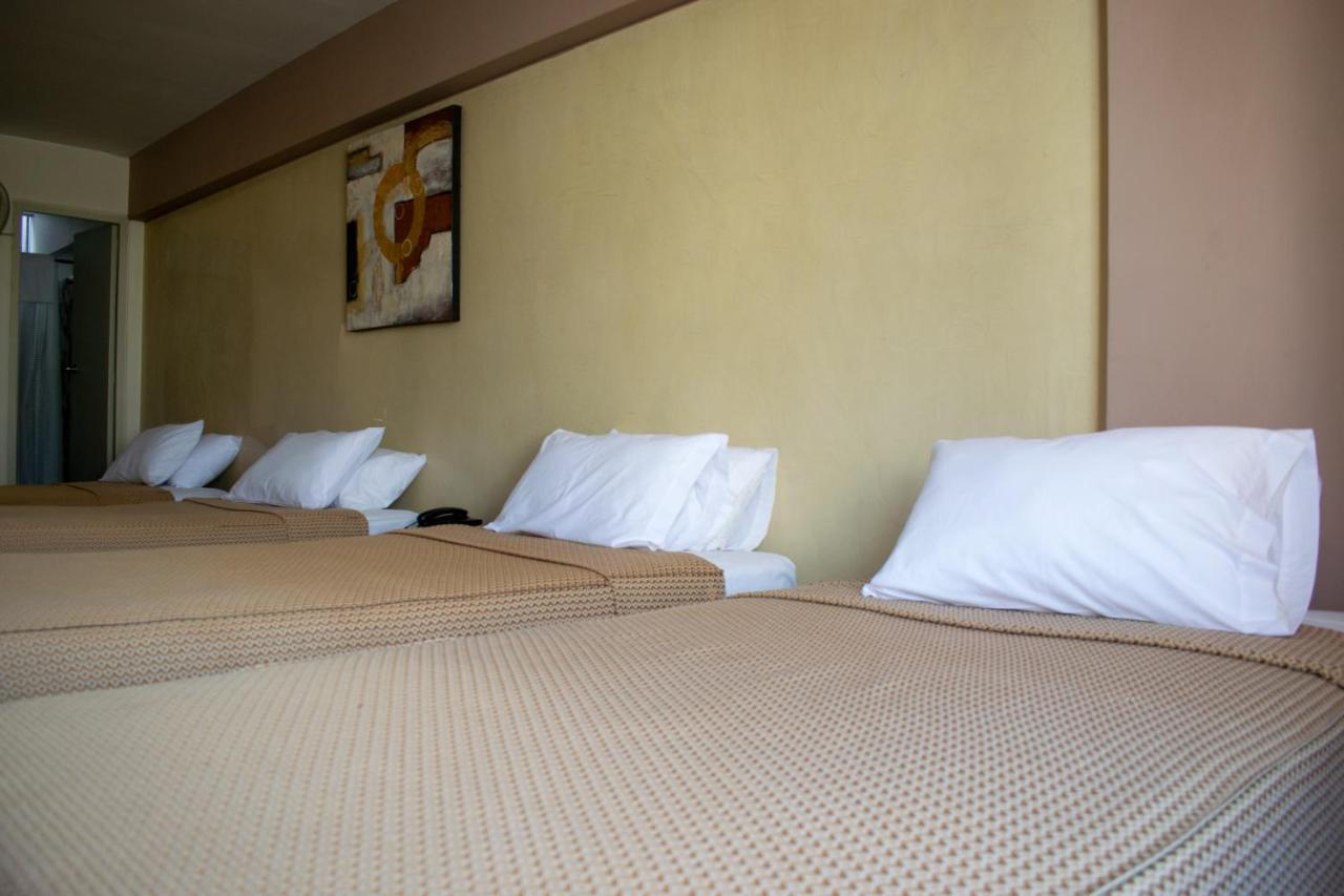 Hostal Solari Трухільйо Екстер'єр фото