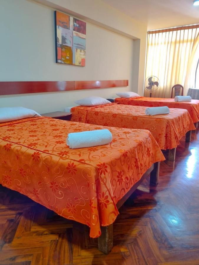Hostal Solari Трухільйо Екстер'єр фото