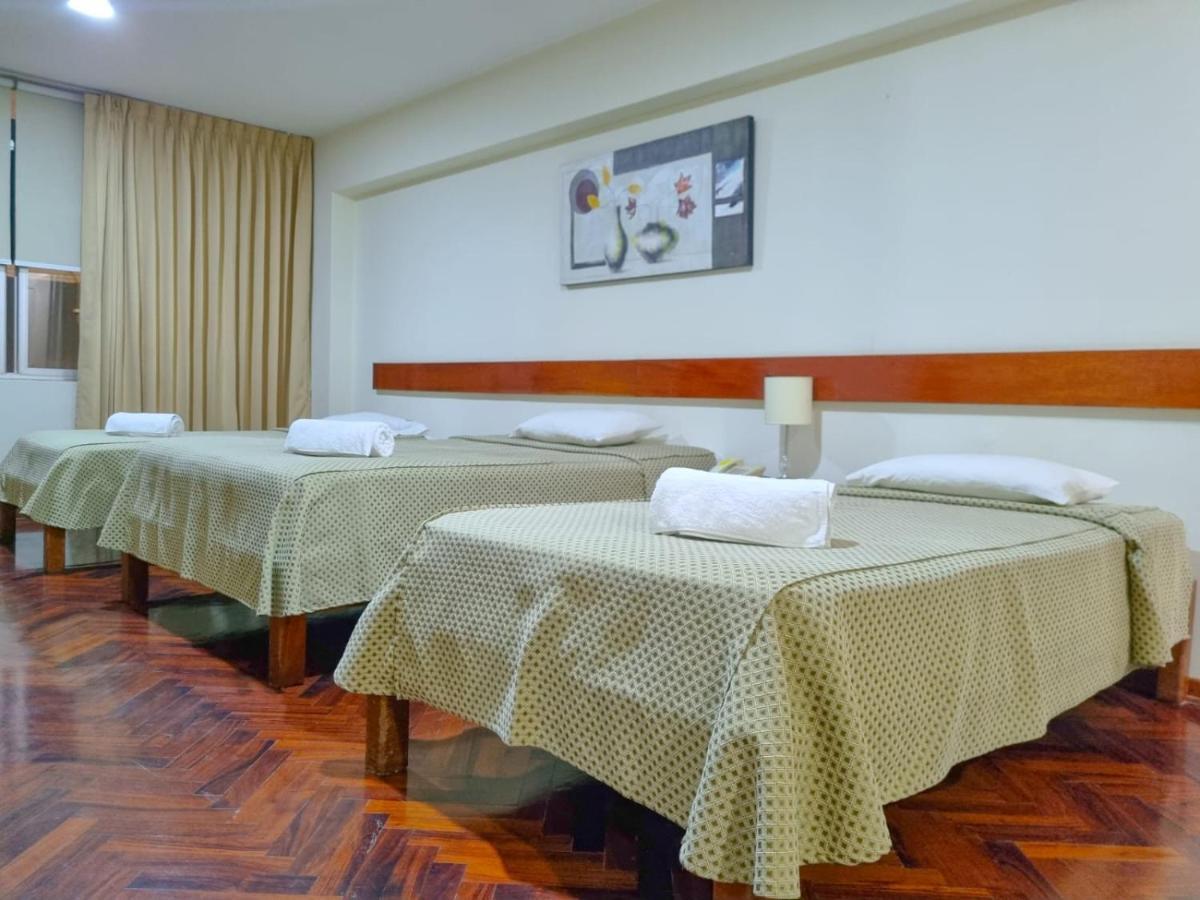 Hostal Solari Трухільйо Екстер'єр фото