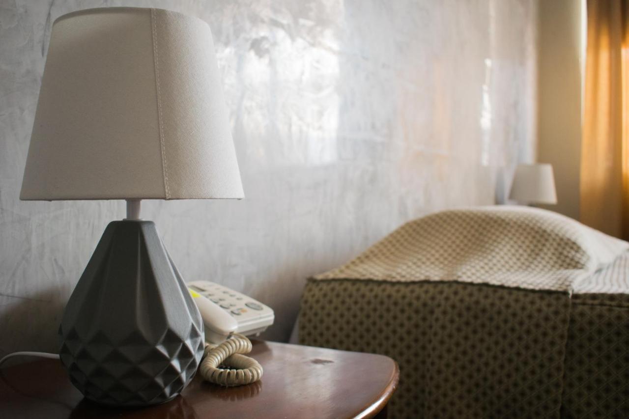 Hostal Solari Трухільйо Екстер'єр фото